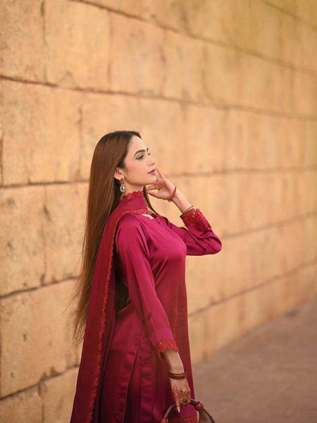 Crepe RIN141 1947 Suits & Dresses Wholesale Ladies Suits Embroidery Suits Party wear suits Punjabi Suit