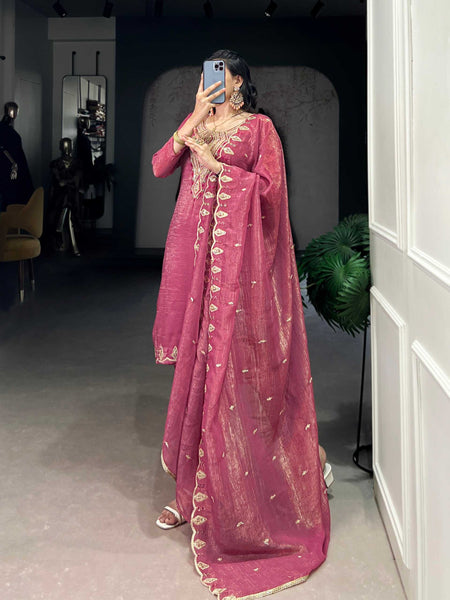 Crunchi KESH134 3032 Suits & Dresses Wholesale Ladies Suits Embroidery Suits Floor-Length Dresses