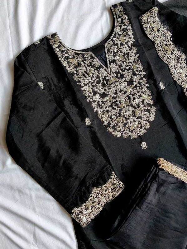 Heavy Roman Silk RIN131 DT-23 Suits & Dresses Wholesale Alia Cut Suits Designer Suits Embroidered Suits