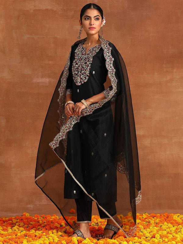 Heavy Roman Silk RIN131 DT-23 Suits & Dresses Wholesale Alia Cut Suits Designer Suits Embroidered Suits